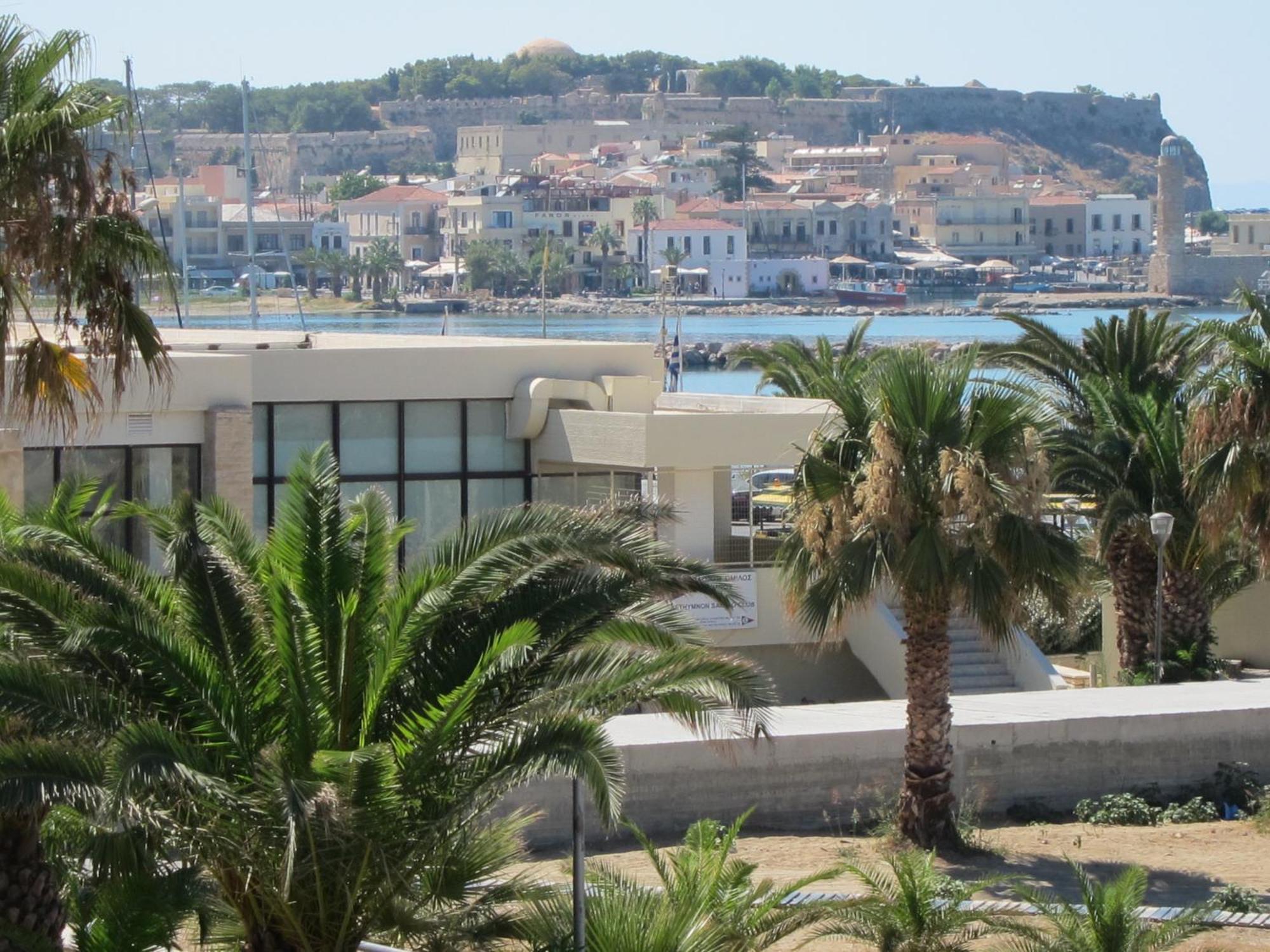 The Sea View Apartments 레팀노 외부 사진