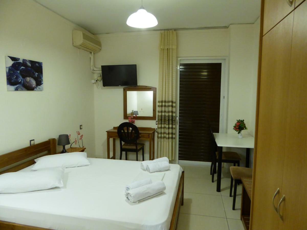 The Sea View Apartments 레팀노 외부 사진